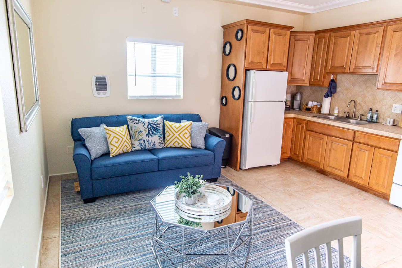 The PB Spot 1BR w/ Parking 3