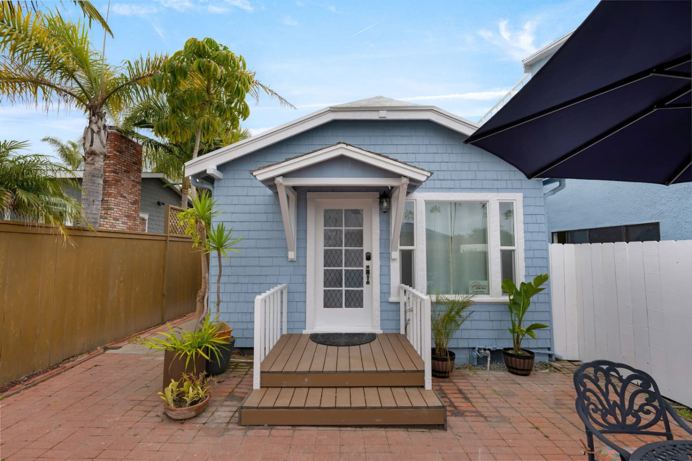 Blue Sky Bungalow 7