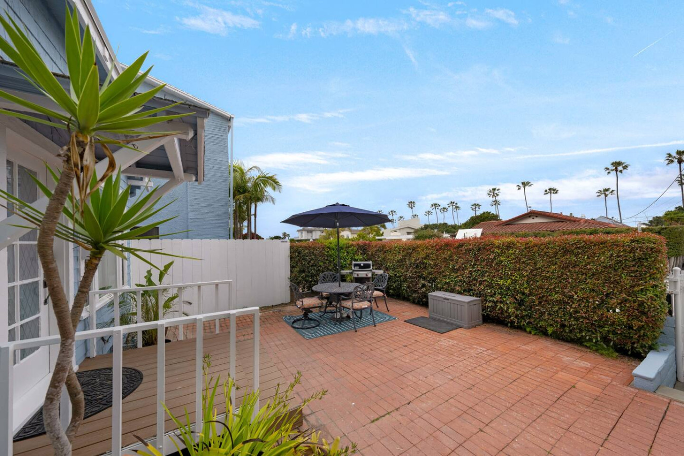 Blue Sky Bungalow 8
