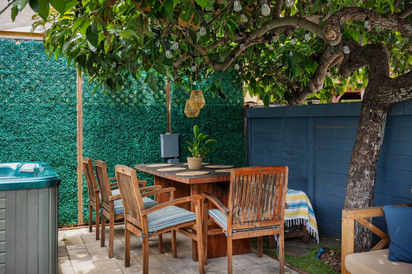 Avocado Hut- HOT TUB, free parking 3