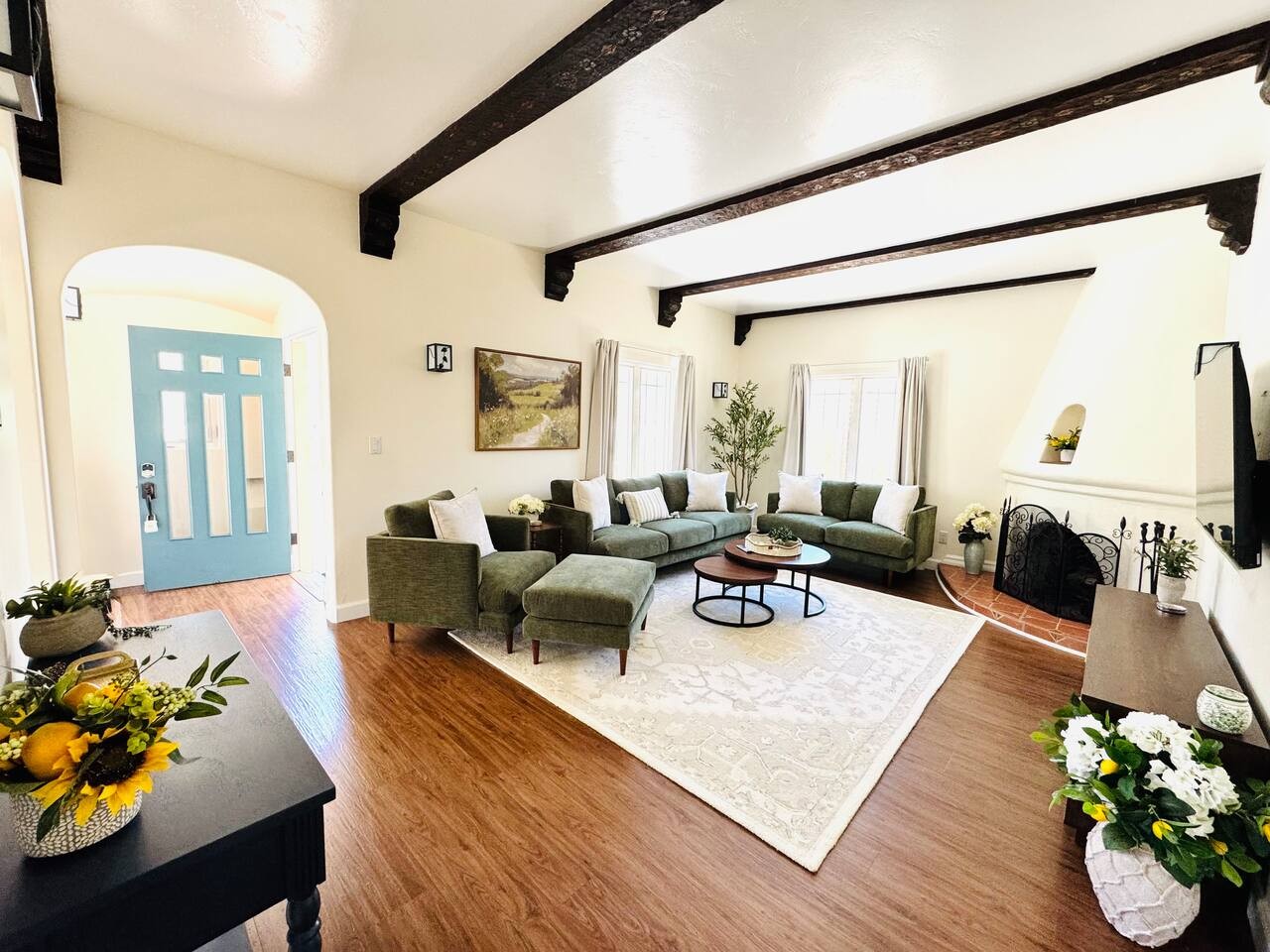 100-Year-Old Spanish Revival 4BR, 2 Master Suites | Photo 2