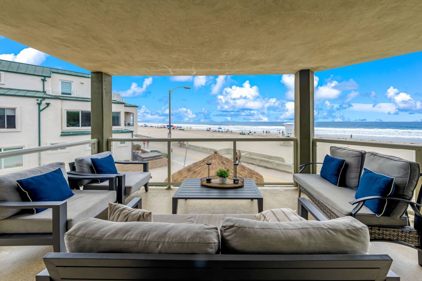 Pacific at your fingertips, best oceanfront views!