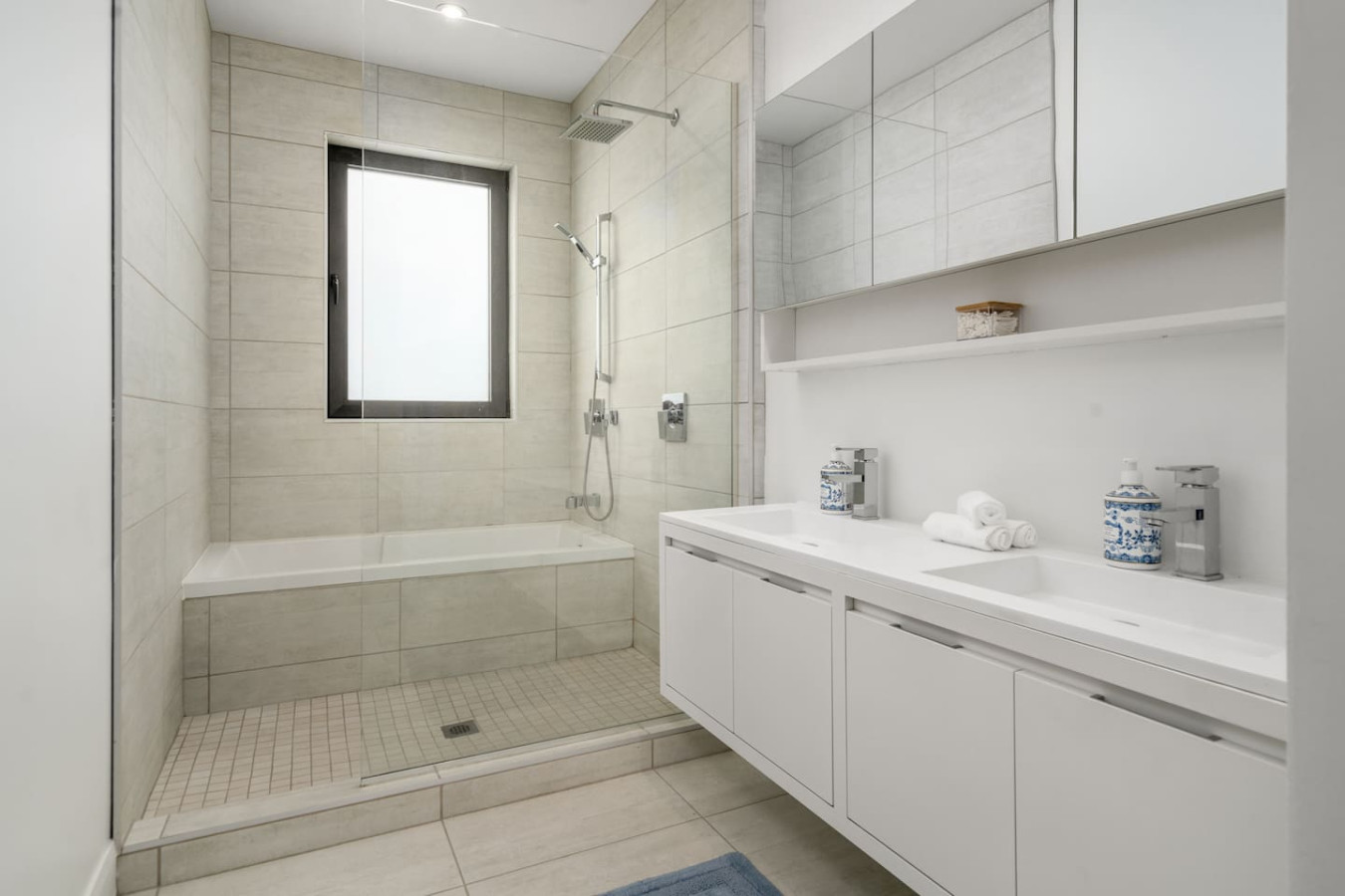 luxury property management company