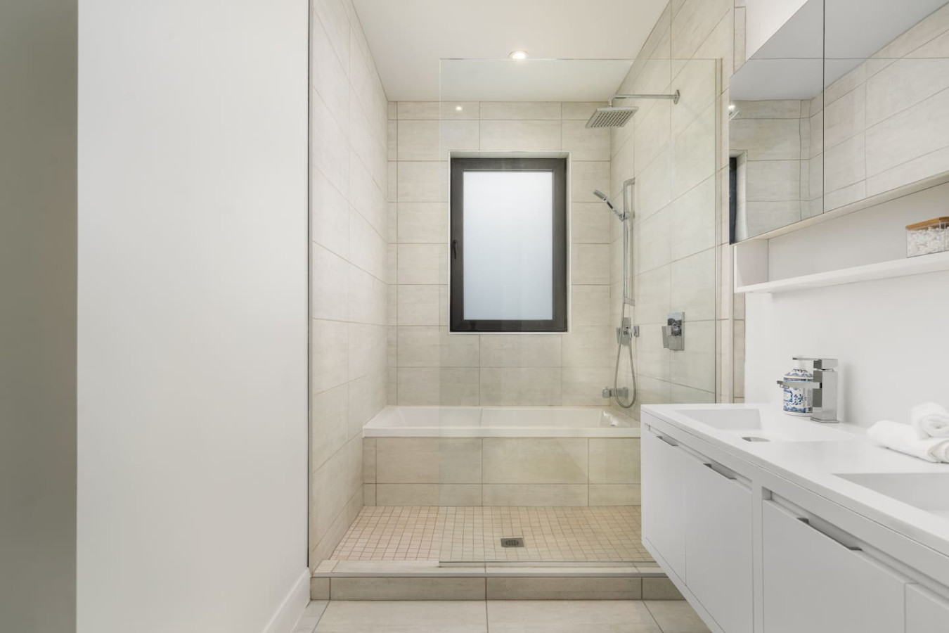 luxury property management company