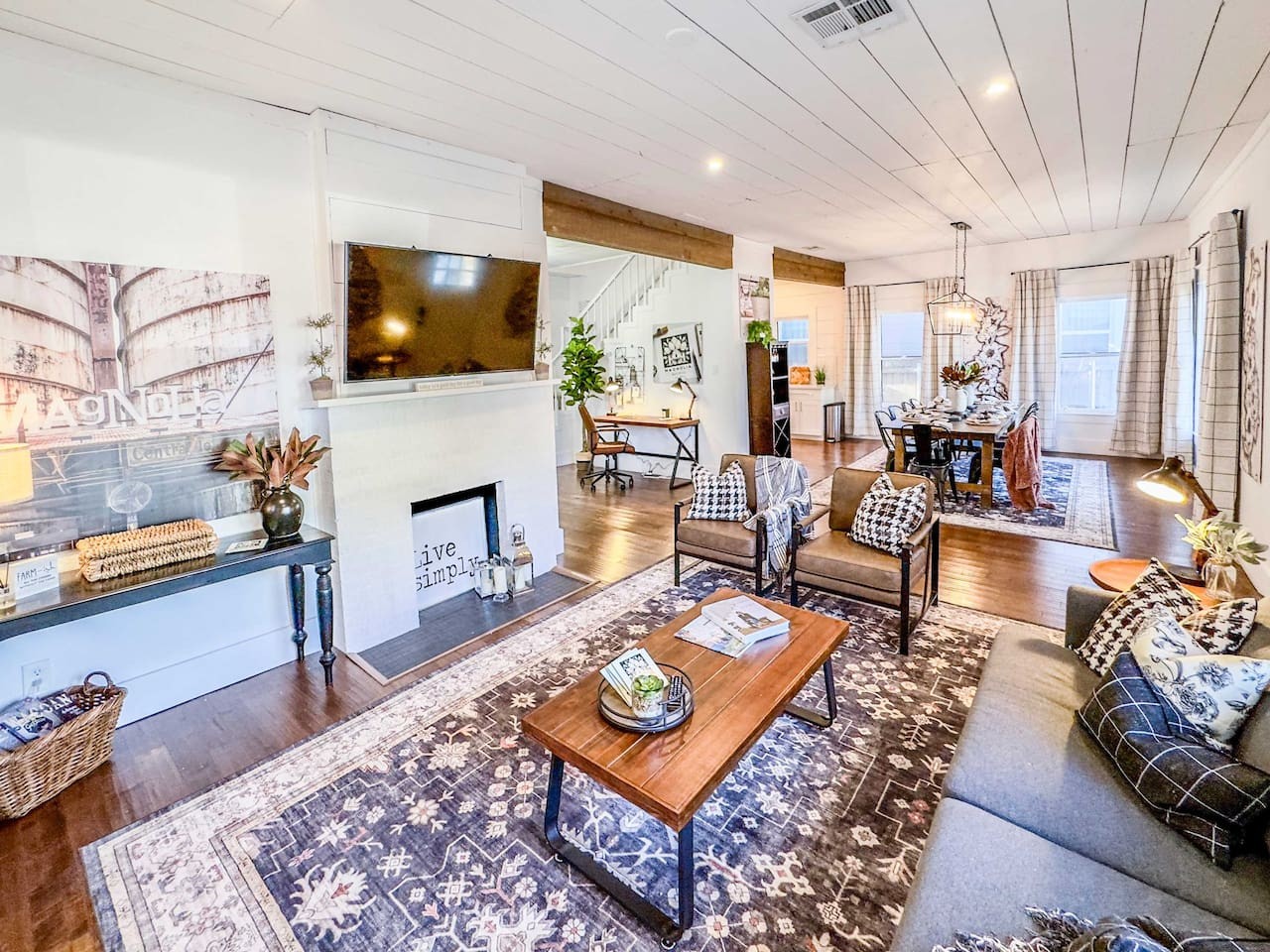 *Magnolia Masterpiece* | Family Gathering Place - Waco, TX