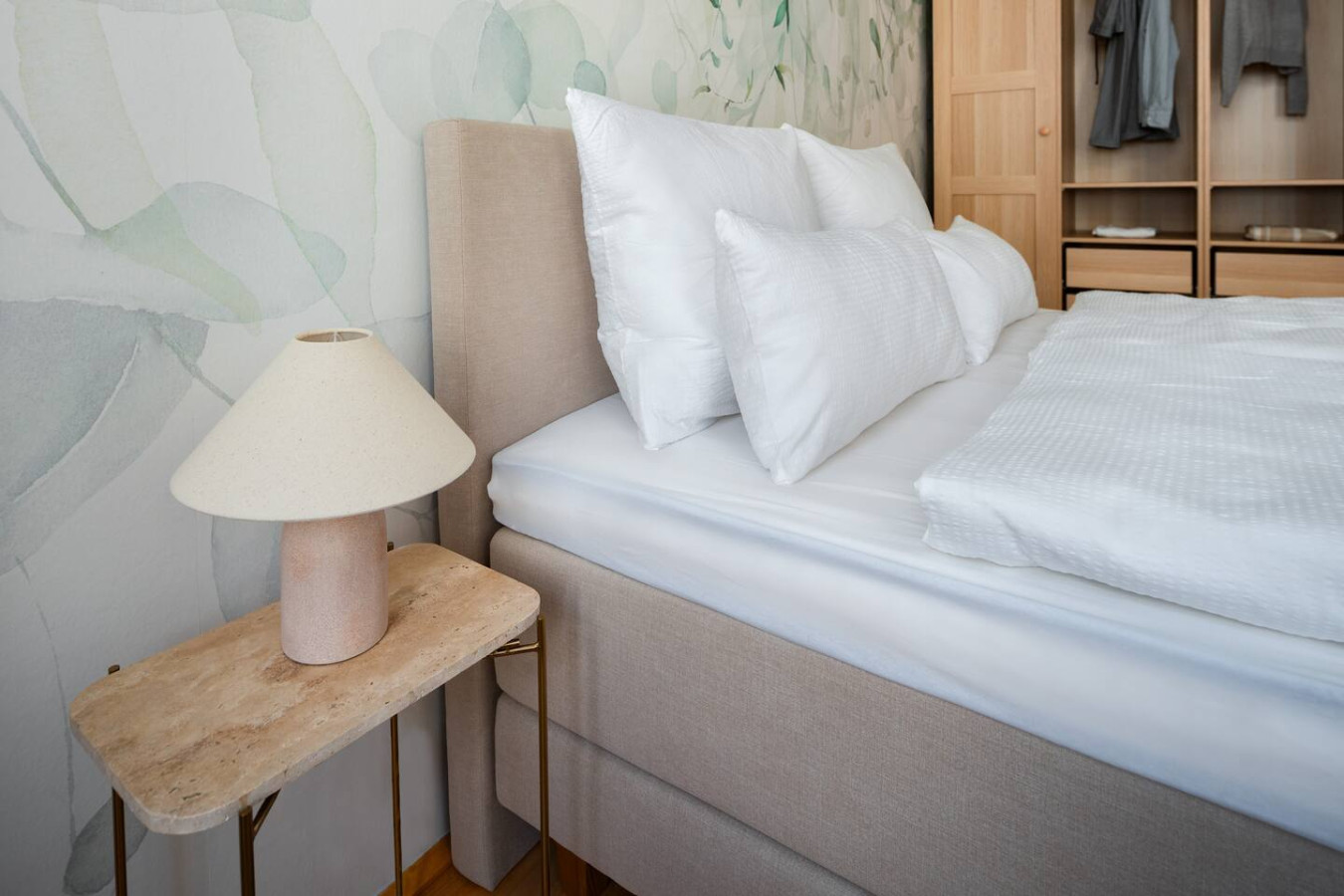Stil Apartment|Premium-Boxspringbett|WiFi 250mbit - Bild 21