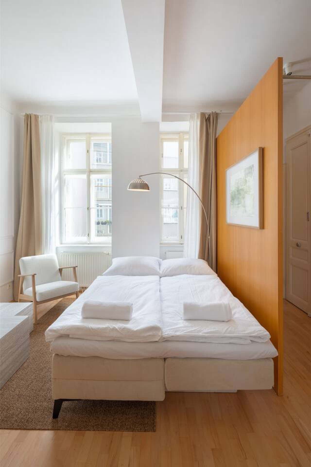 Stil Apartment|Premium-Boxspringbett|WiFi 250mbit - Bild 29