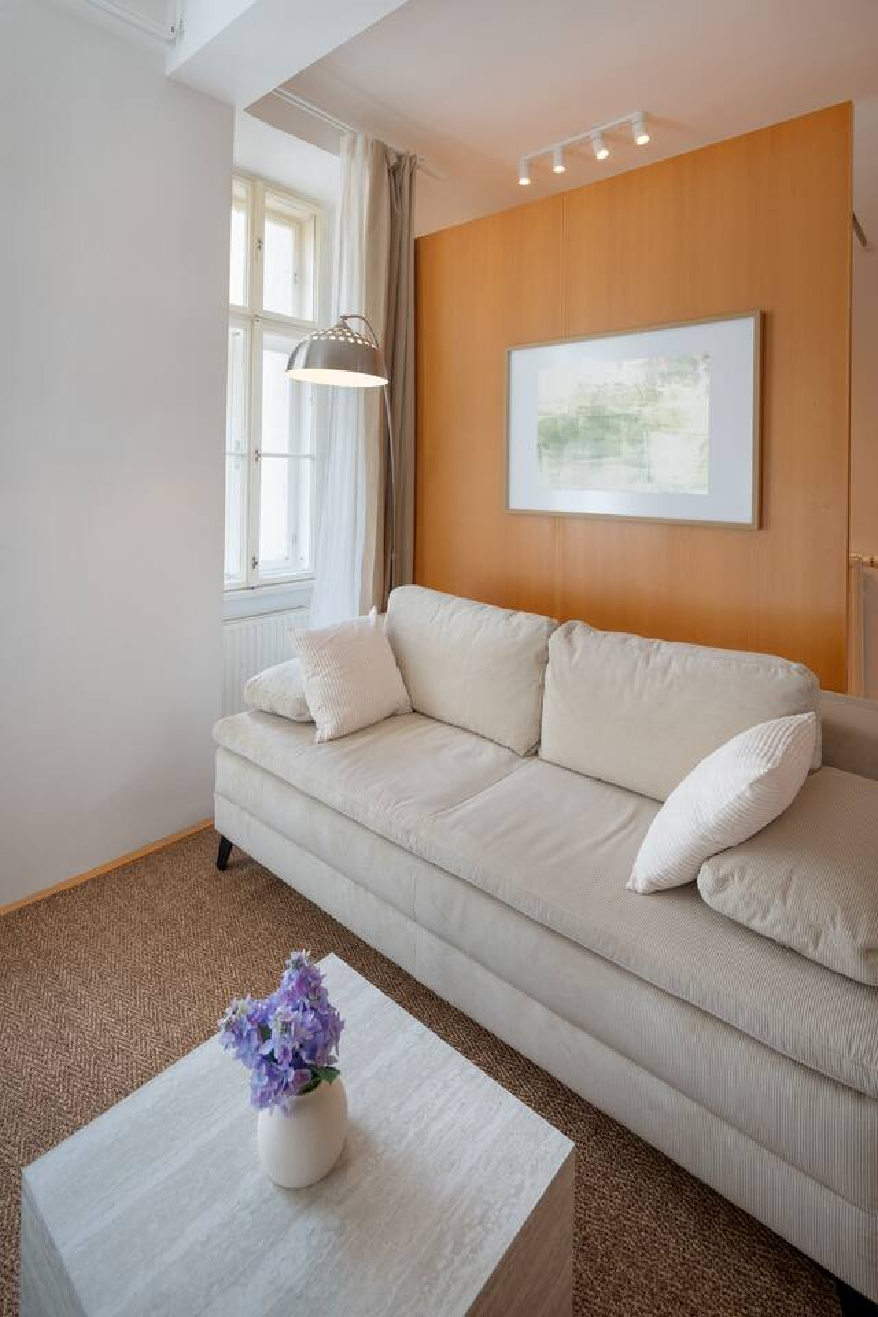 Stil Apartment|Premium-Boxspringbett|WiFi 250mbit - Bild 20