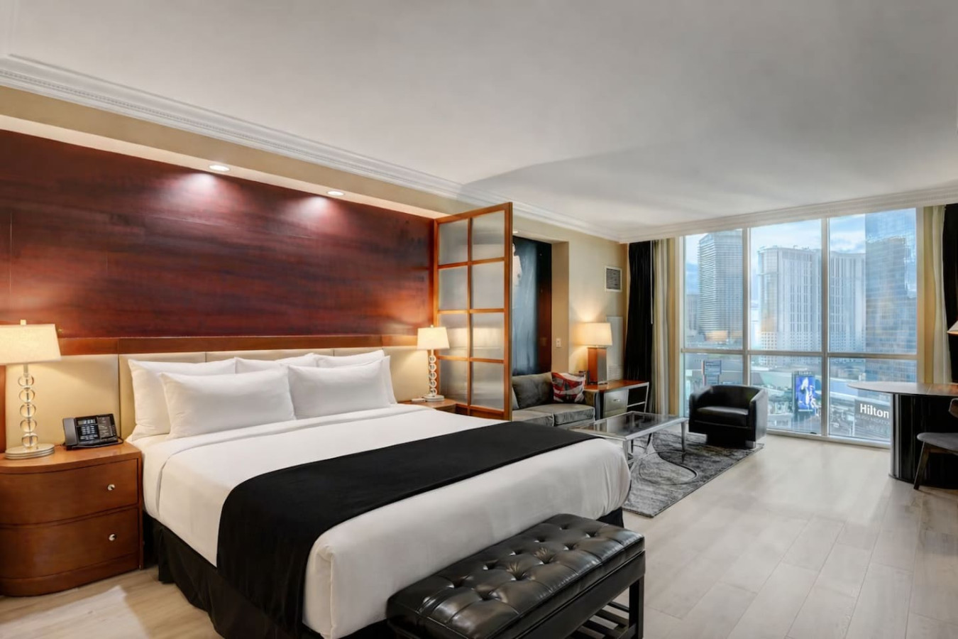High Roller Studio On Lv Strip-no Resorts Fee! - Henderson, NV