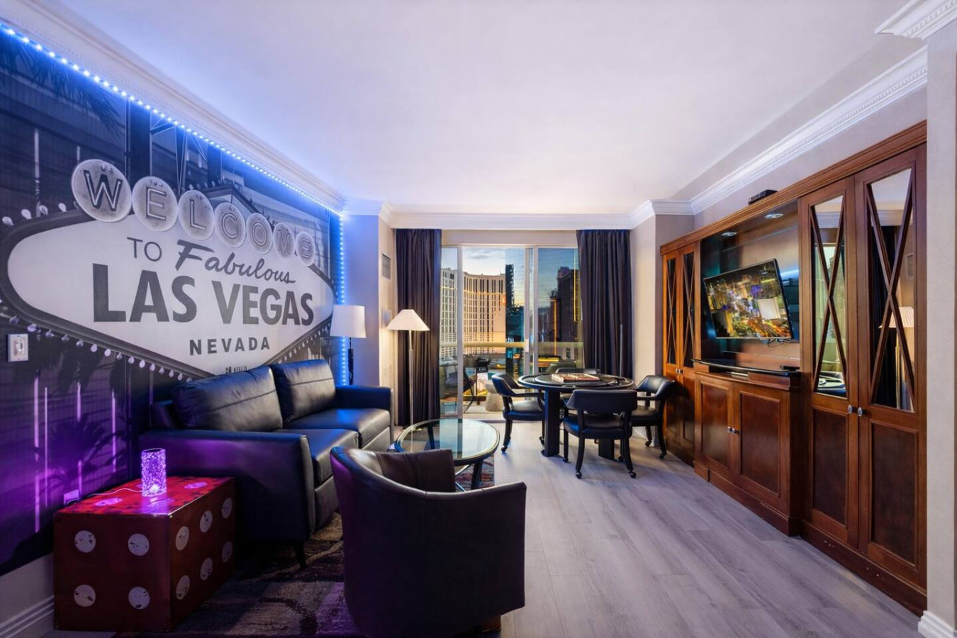 Vegas Nights — property photograph
