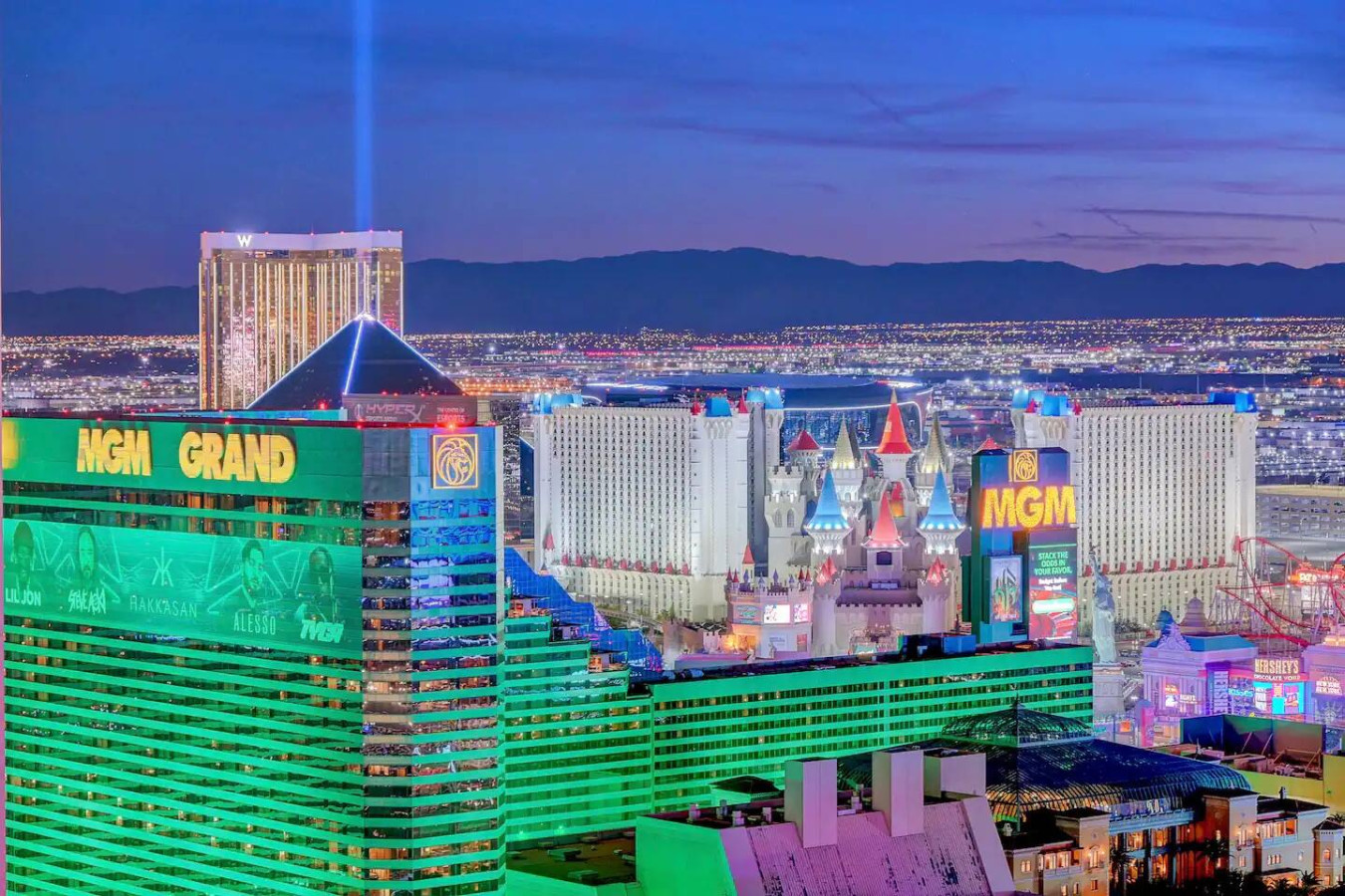 Sin City Skyline Condo On The Lv Strip! - Henderson, NV