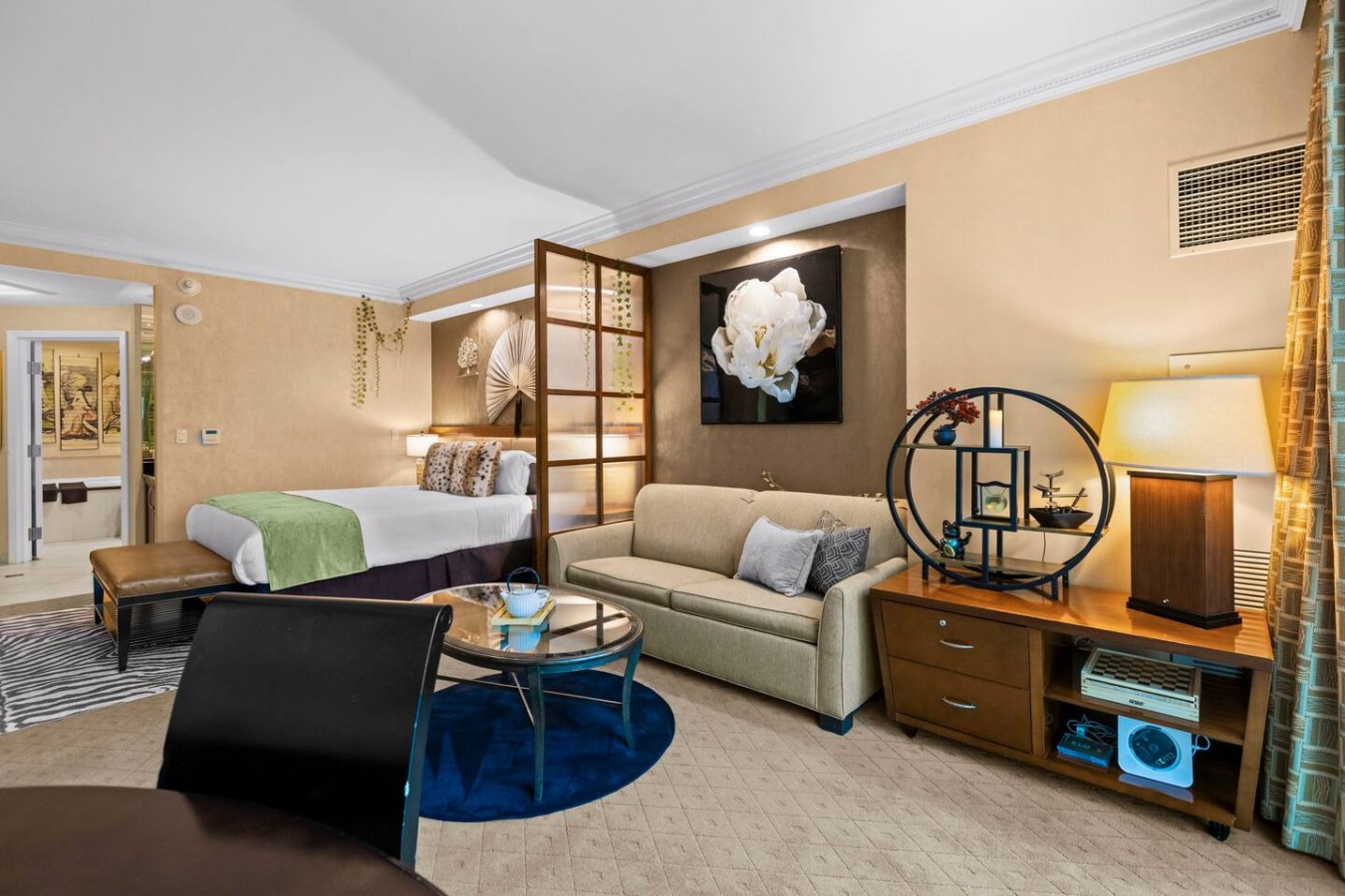 Zen Spa Suite / On the Strip / Amazing View! — gallery photograph 7