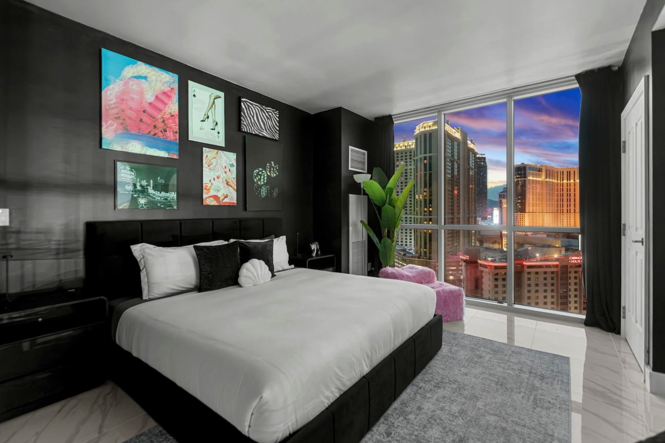 The Vanderpump Suite On LV Strip w/ Balcony — gallery photograph 4