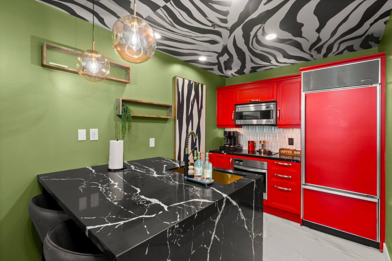The Leopard Lounge On LV Strip! — gallery photograph 2
