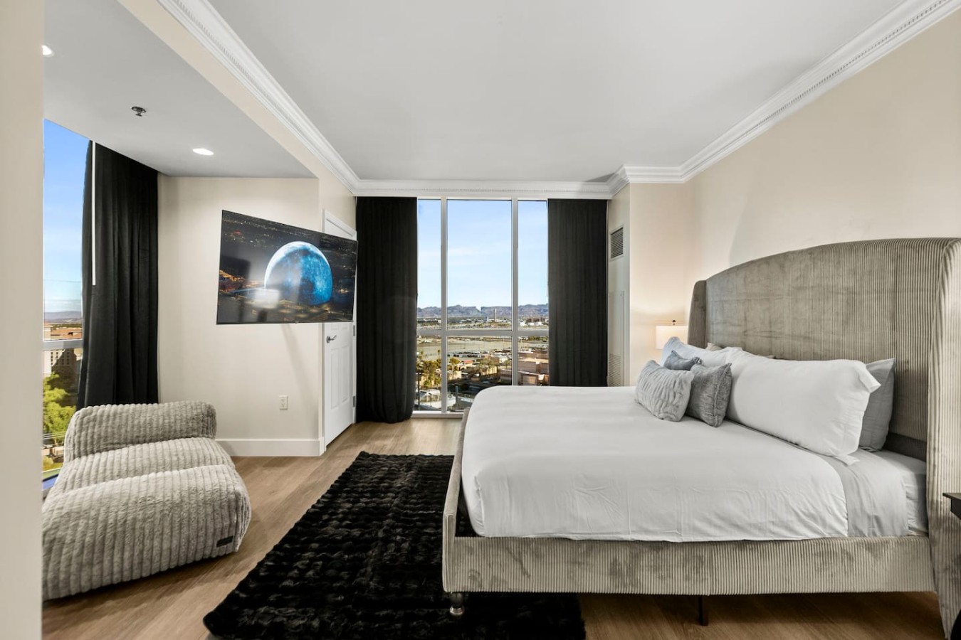 Modern Vegas Suite | Balcony + Sphere Views — gallery photograph 7