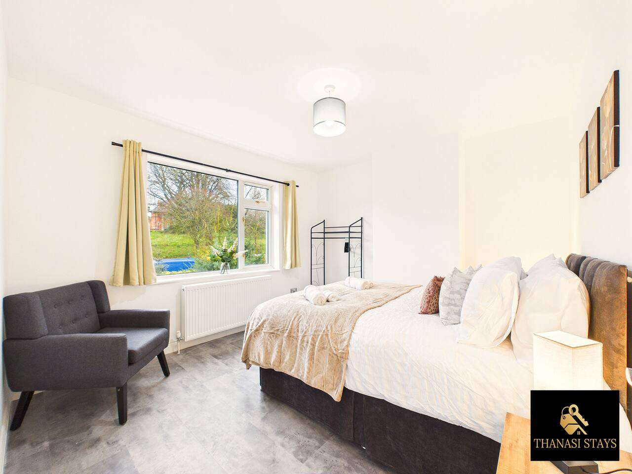 Spacious 3BR House | Parking | Sleeps 6| Close to Glenfield Hospital in Groby Road 390 - Property image 3 - VivreStays