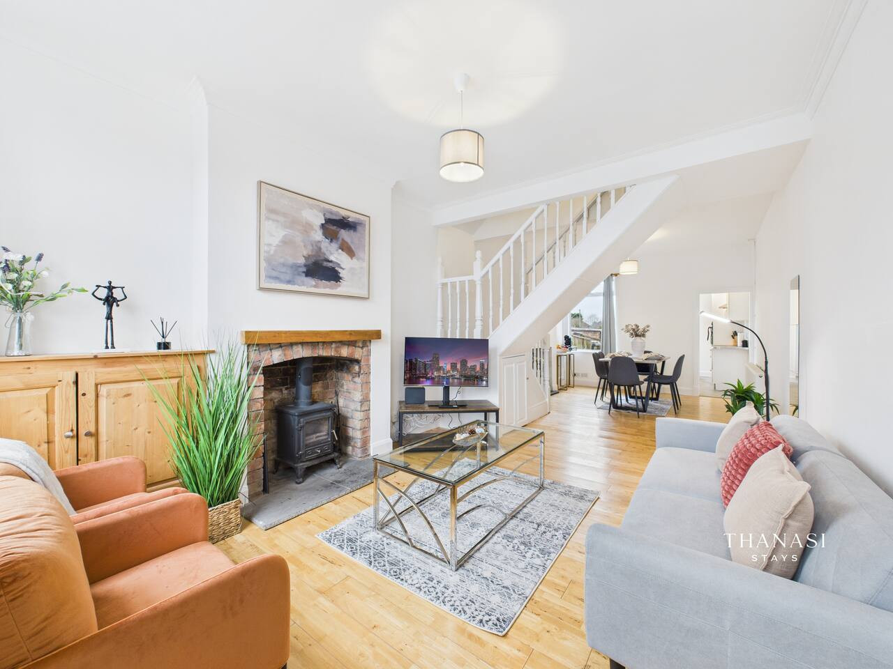 Oadby | 2BR | 2 Baths | Parking| General Hospital serviced apartment - Oadby - VivreStays