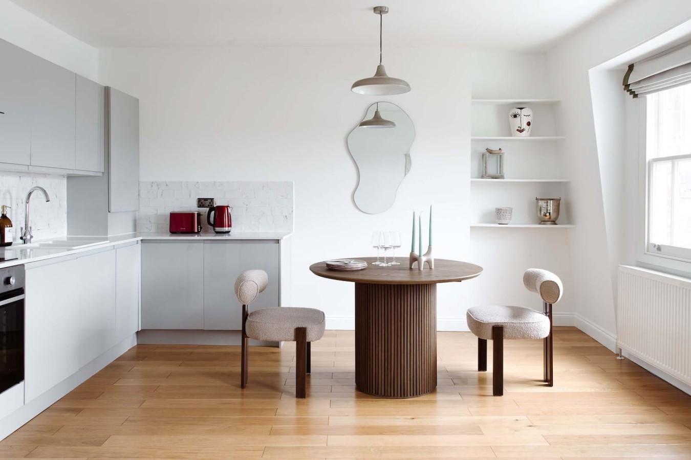 Bright Chelsea apt & sun terrace in 17 Callow Street SW3 6BJ - Property image 4 - VivreStays