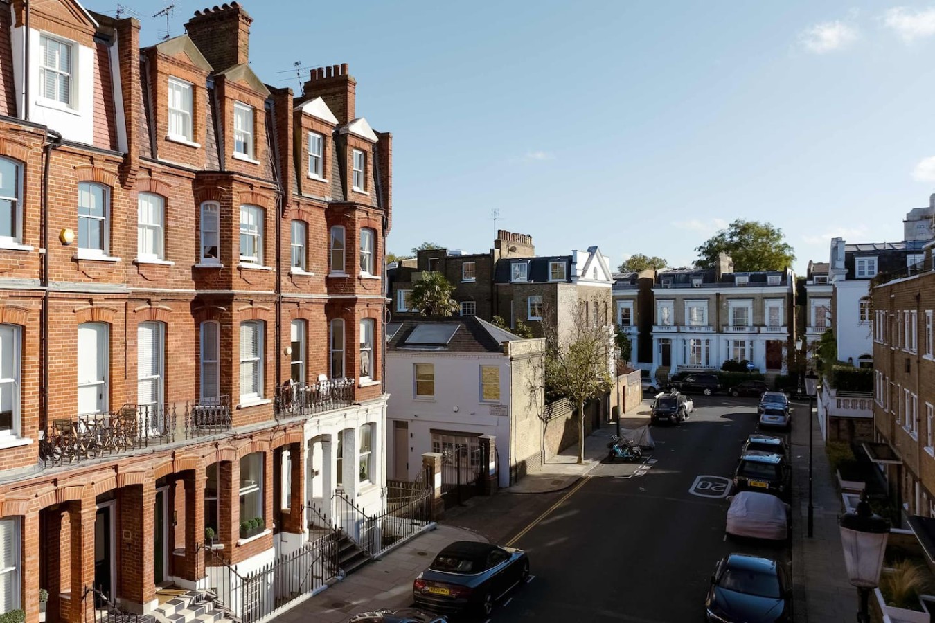 Bright Chelsea apt & sun terrace in 17 Callow Street SW3 6BJ - Property image 12 - VivreStays