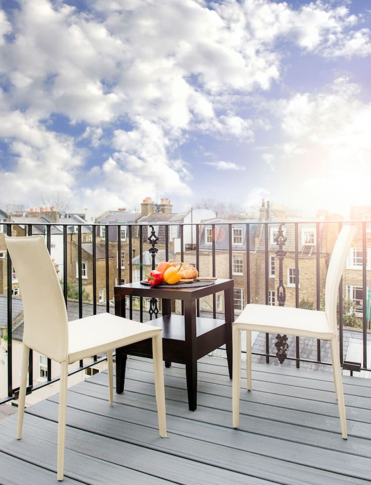 Bright Chelsea apt & sun terrace in 17 Callow Street SW3 6BJ - Property image 7 - VivreStays
