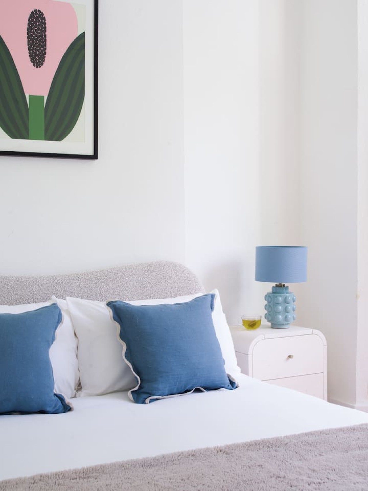 Brook Green stylish 2 bed in 58 Sterndale Road atCheckIn W14 0HU - Property image 5 - VivreStays