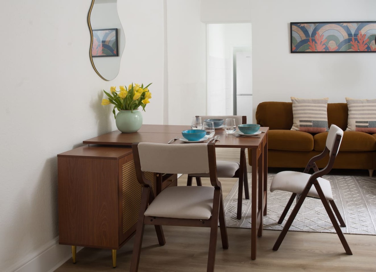 Brook Green stylish 2 bed in 58 Sterndale Road atCheckIn W14 0HU - Property image 9 - VivreStays