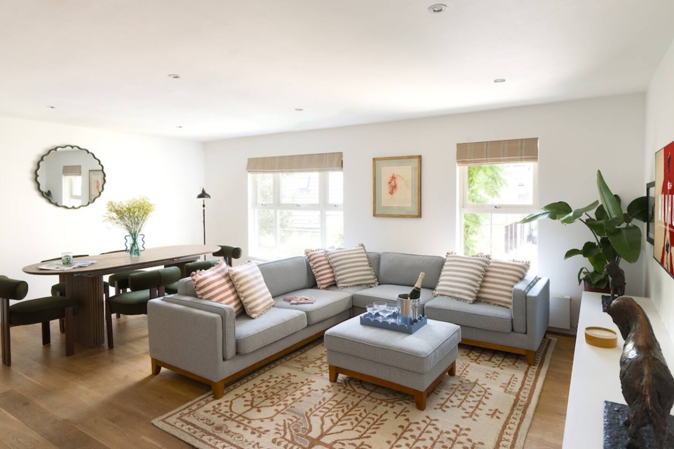 The Iconic Portobello Mews House in 8 Dunworth Mews atCheckIn W11 1LE - Property image 2 - VivreStays