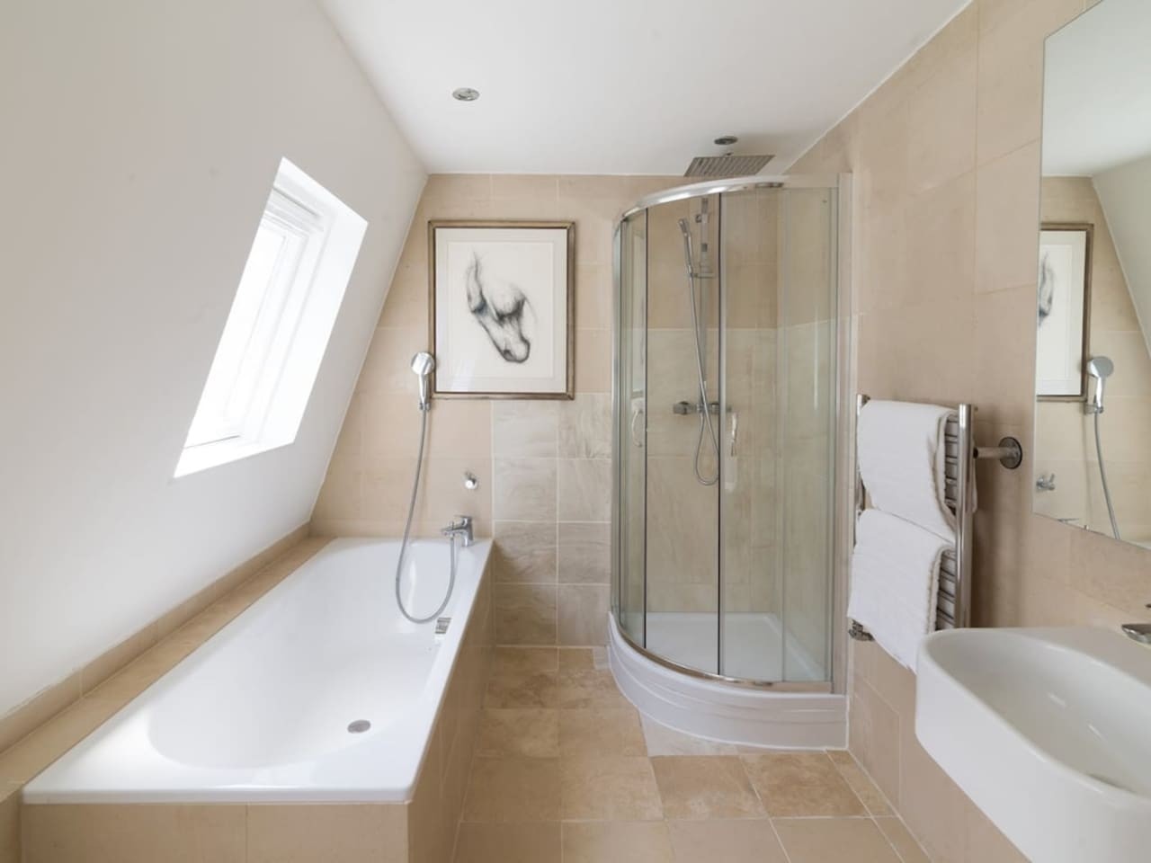 The Iconic Portobello Mews House in 8 Dunworth Mews atCheckIn W11 1LE - Property image 9 - VivreStays