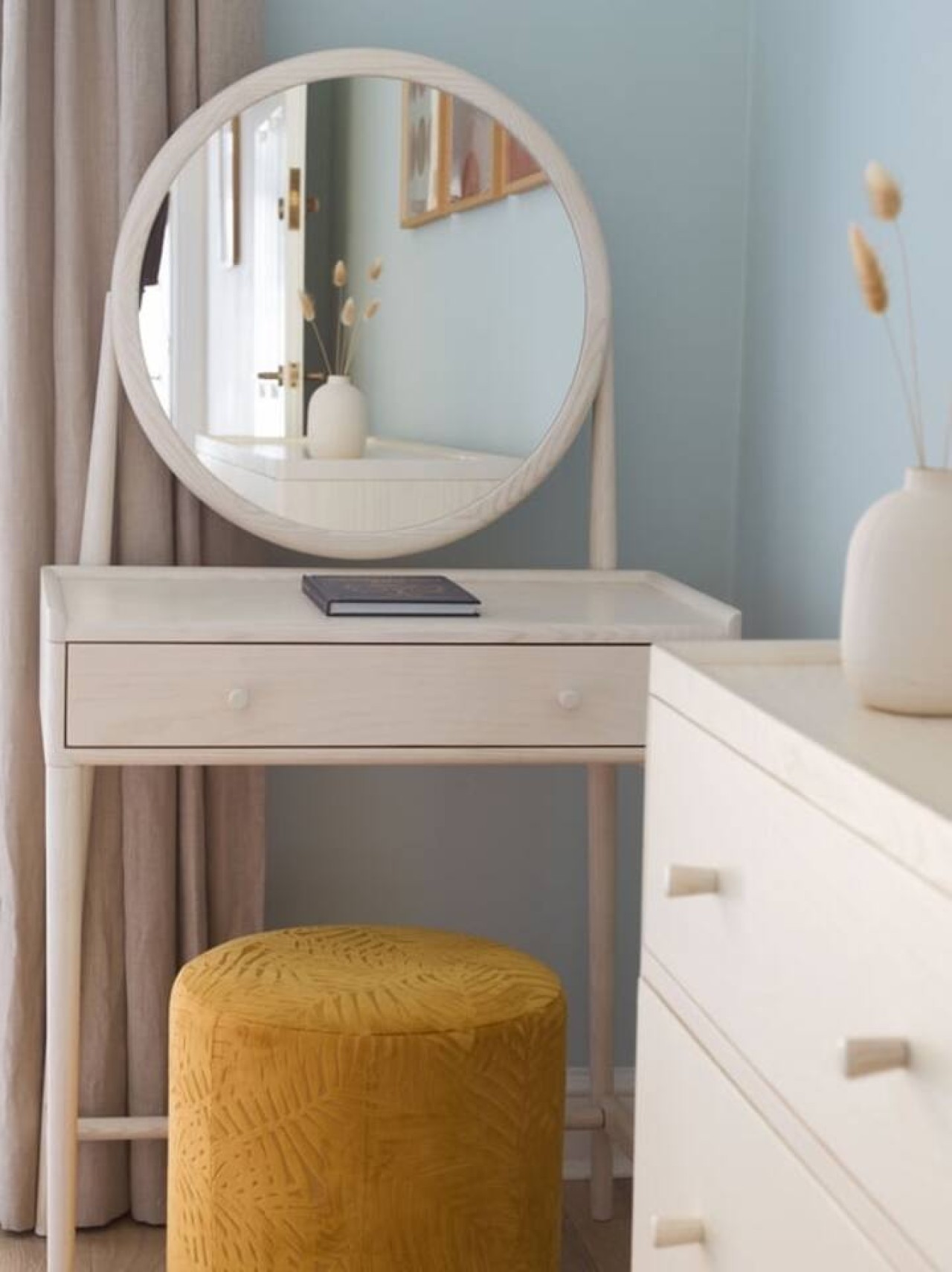 West End, Drury Lane, Modern 3 Bedroom Apt in 1, 158 Drury Lane WC2B 5QG - Property image 8 - VivreStays