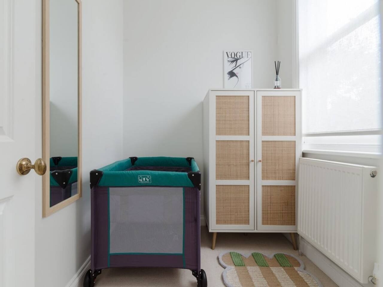 Battersea Bright House | Sleeps 4 in 46 Eversleigh Road SW11 5XA - Property image 16 - VivreStays