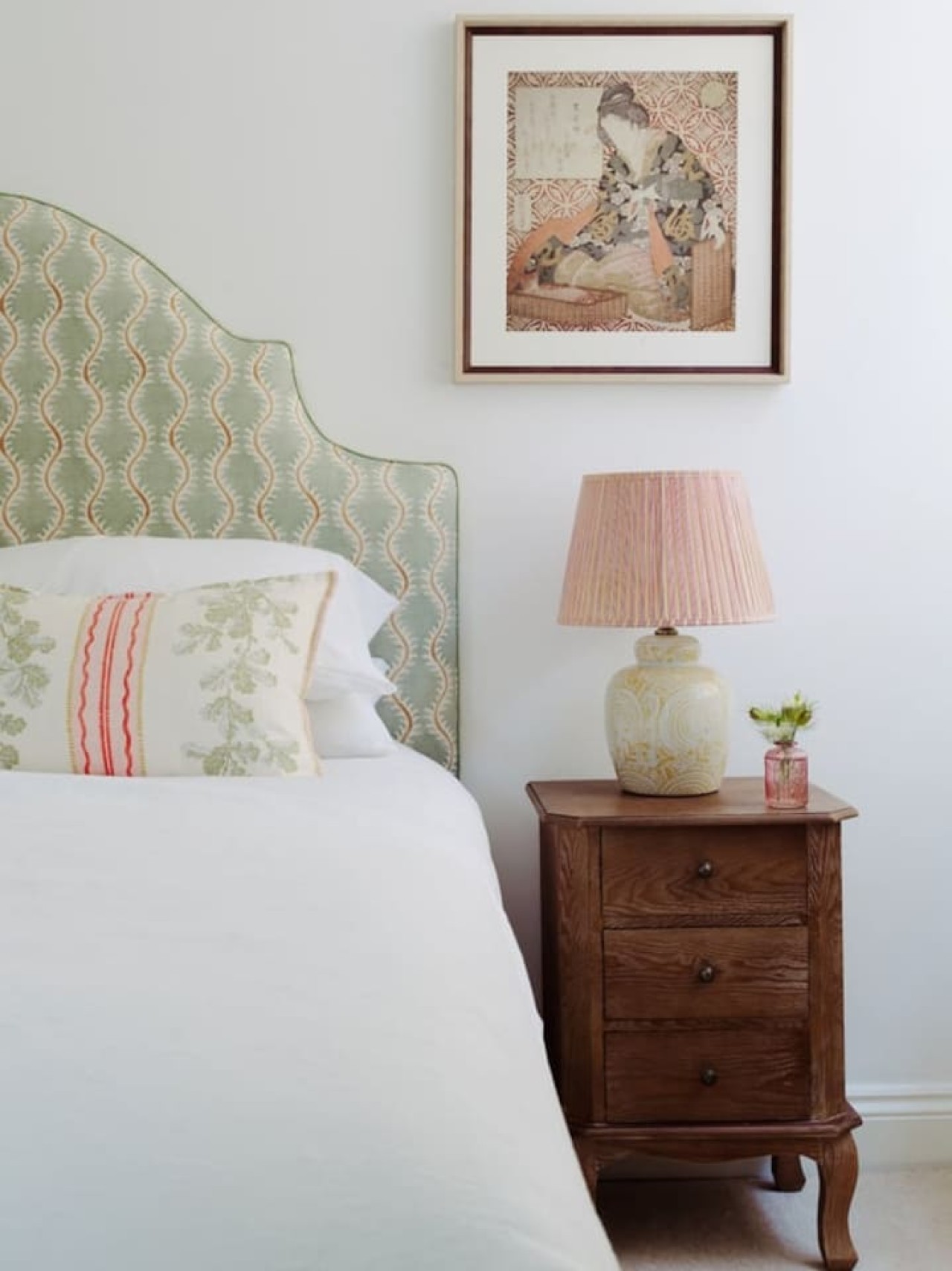 Luxurious 3-Bedroom Notting Hill in 17 Pembridge Square Flat 13 W2 4EH - Property image 6 - VivreStays