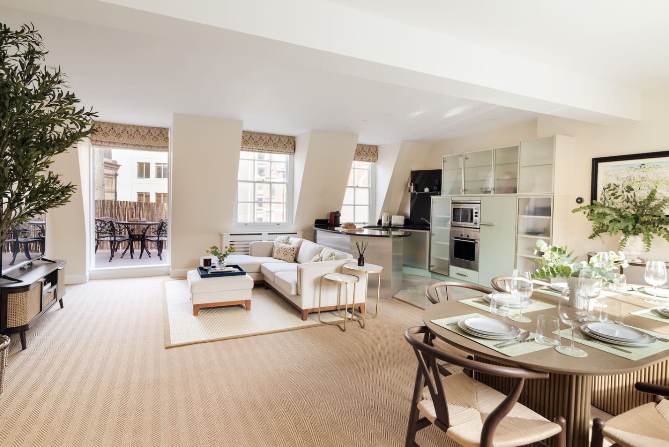 The Mayfair Grand Penthouse in 18 Bruton Place Flat 3 W1J 6LY - Property image 6 - VivreStays
