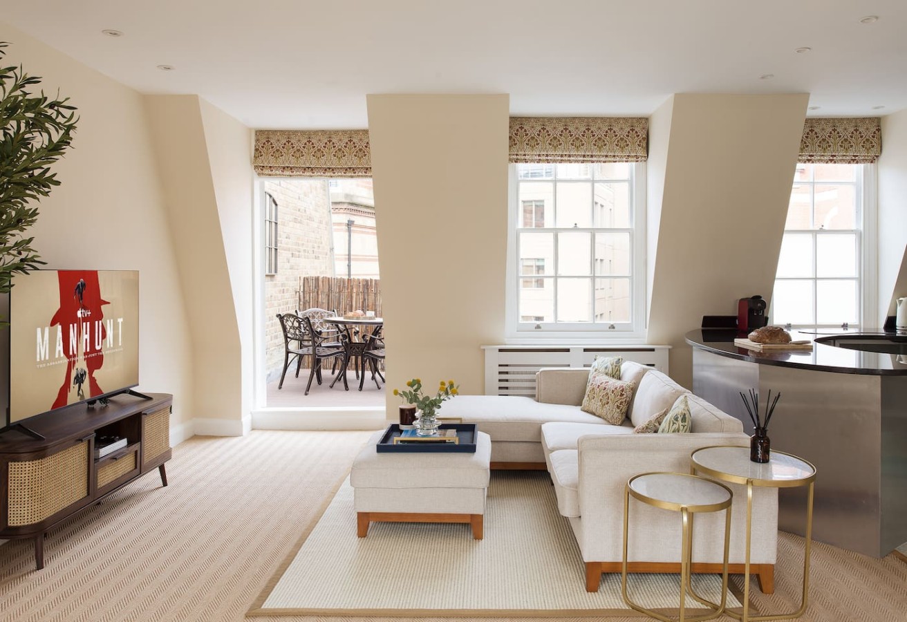 The Mayfair Grand Penthouse in 18 Bruton Place Flat 3 W1J 6LY - Property image 8 - VivreStays