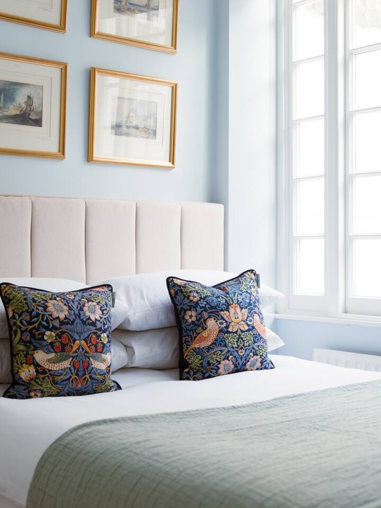 Kings Road, Chelsea, sleeps 6 in 50 Godfrey Street SW3 3SX - Property image 15 - VivreStays