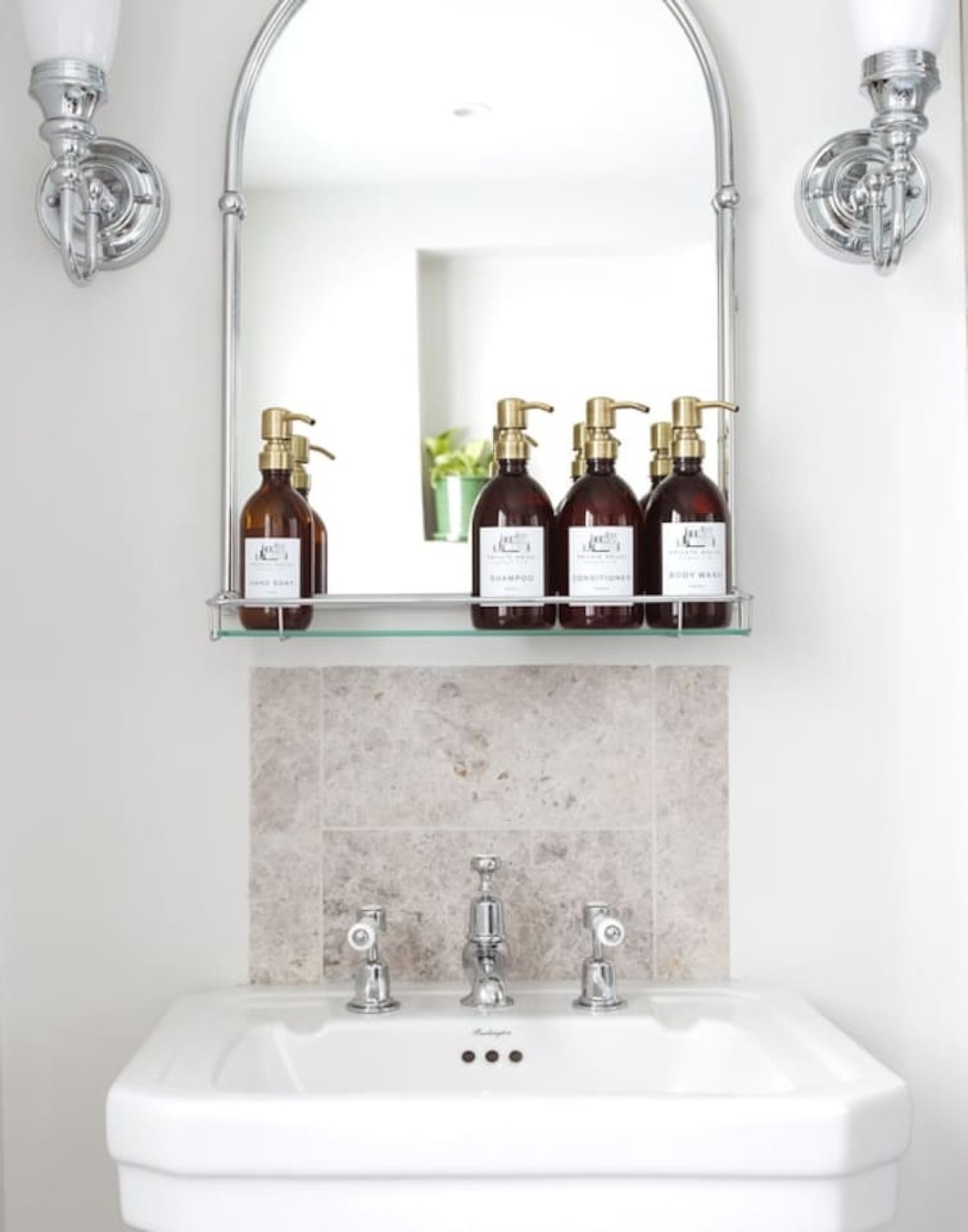 Kings Road, Chelsea, sleeps 6 in 50 Godfrey Street SW3 3SX - Property image 16 - VivreStays