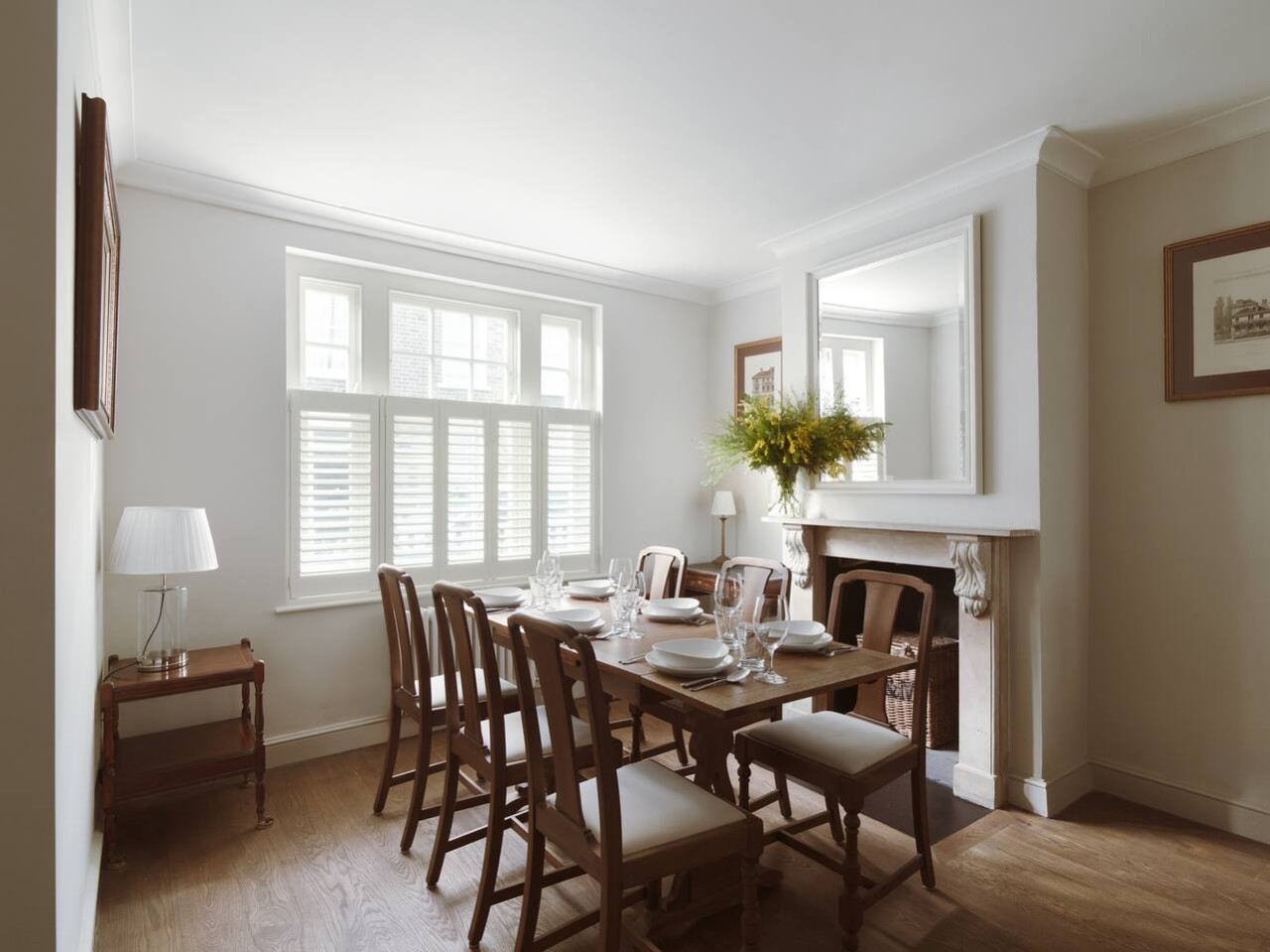 Kings Road, Chelsea, sleeps 6 in 50 Godfrey Street SW3 3SX - Property image 8 - VivreStays