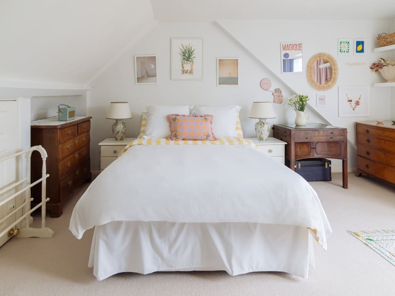 Sunny Roof Terrace Barons Court Sleeps 4-6 in 4, 68 Comeragh Rd, London W14 9HR, UK W14 9HR - Property image 9 - VivreStays