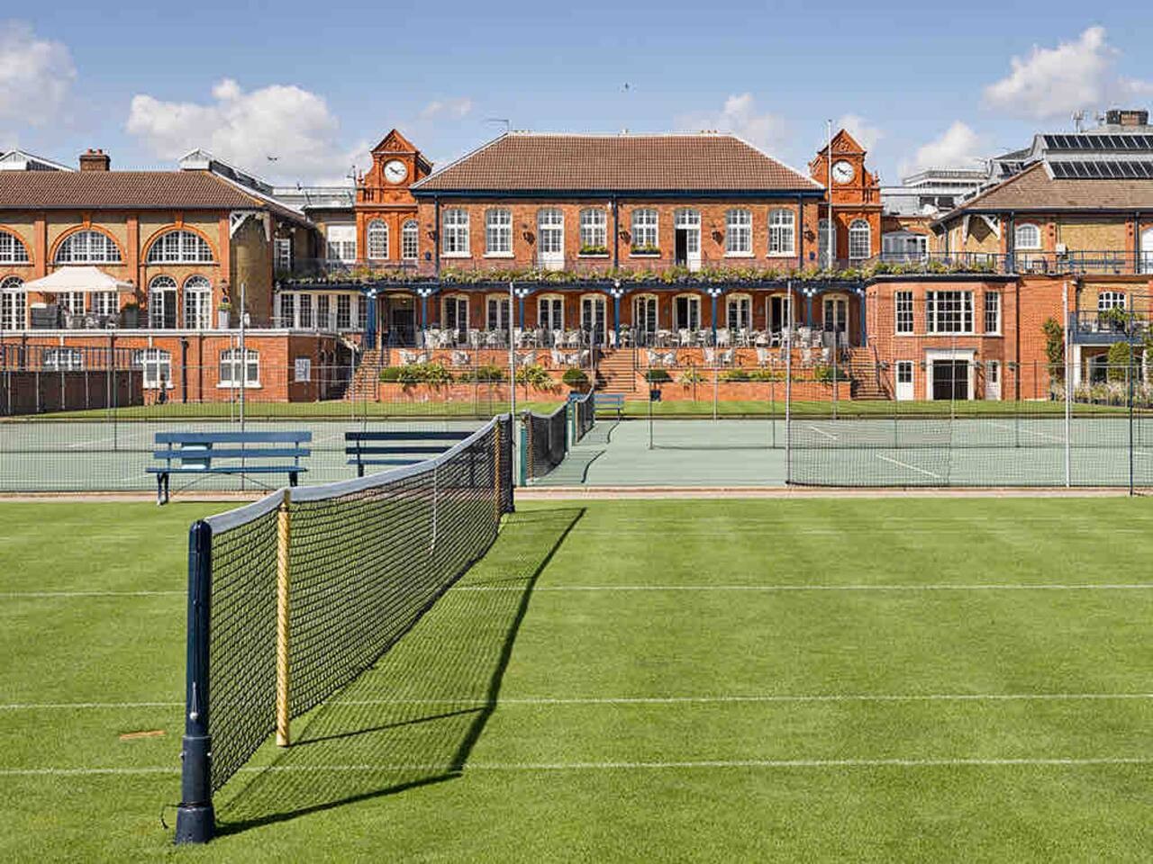 Sunny Roof Terrace Barons Court Sleeps 4-6 in 4, 68 Comeragh Rd, London W14 9HR, UK W14 9HR - Property image 25 - VivreStays