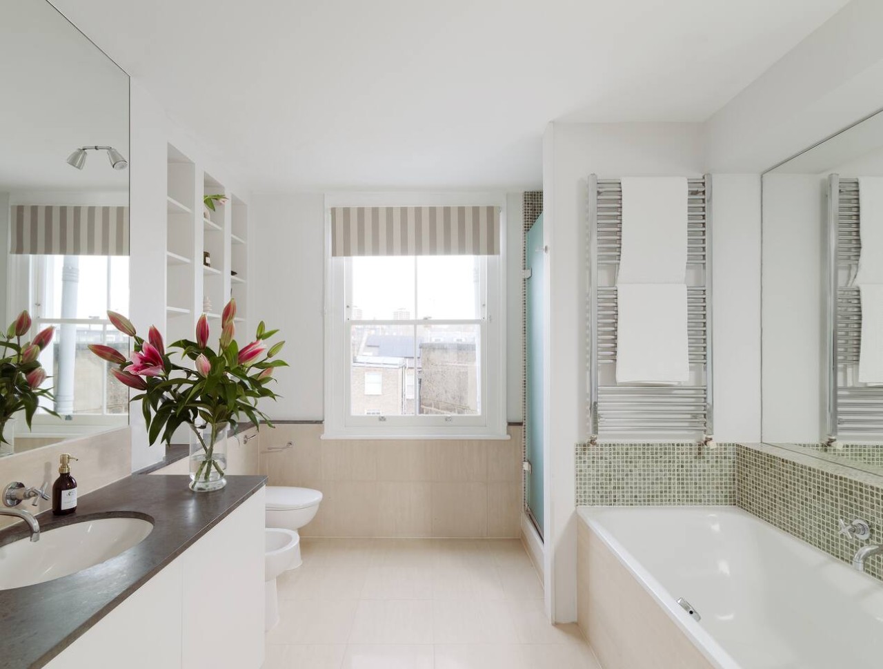 Luxury 5-Bedroom, Central London Town House in 60 Sterndale Road W14 0HU - Property image 13 - VivreStays