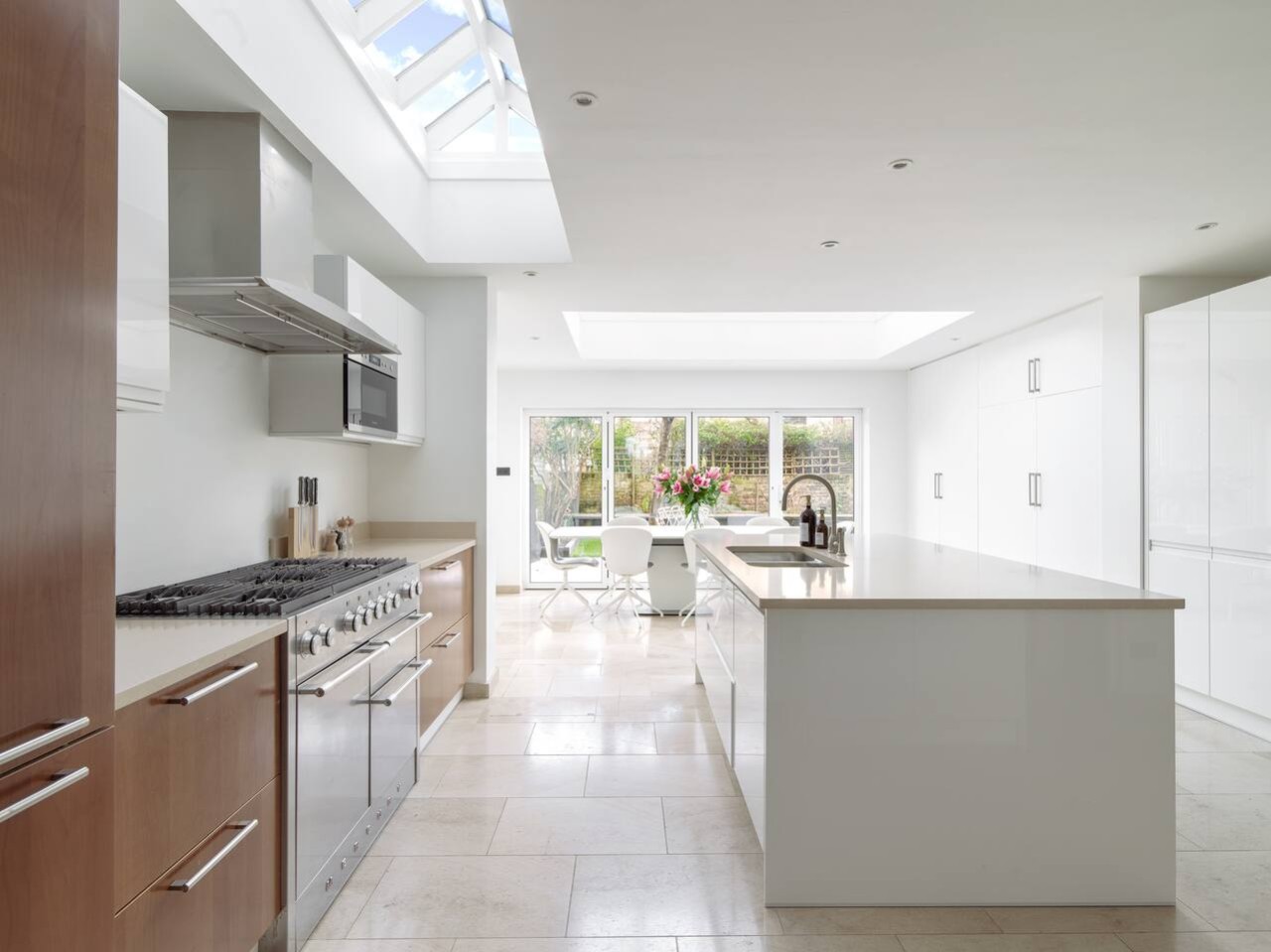 Luxury 5-Bedroom, Central London Town House in 60 Sterndale Road W14 0HU - Property image 6 - VivreStays