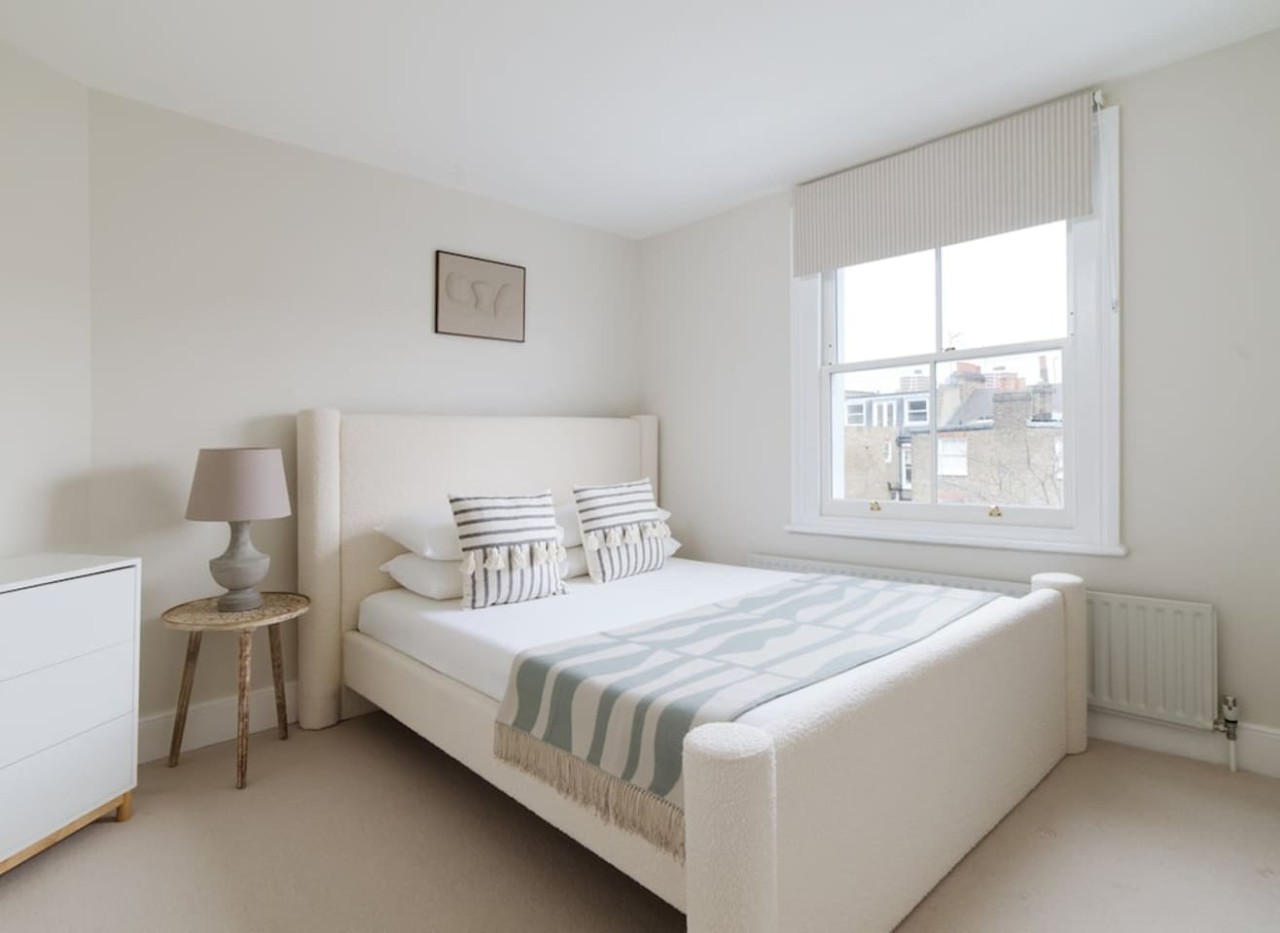 Luxury 5-Bedroom, Central London Town House in 60 Sterndale Road W14 0HU - Property image 32 - VivreStays