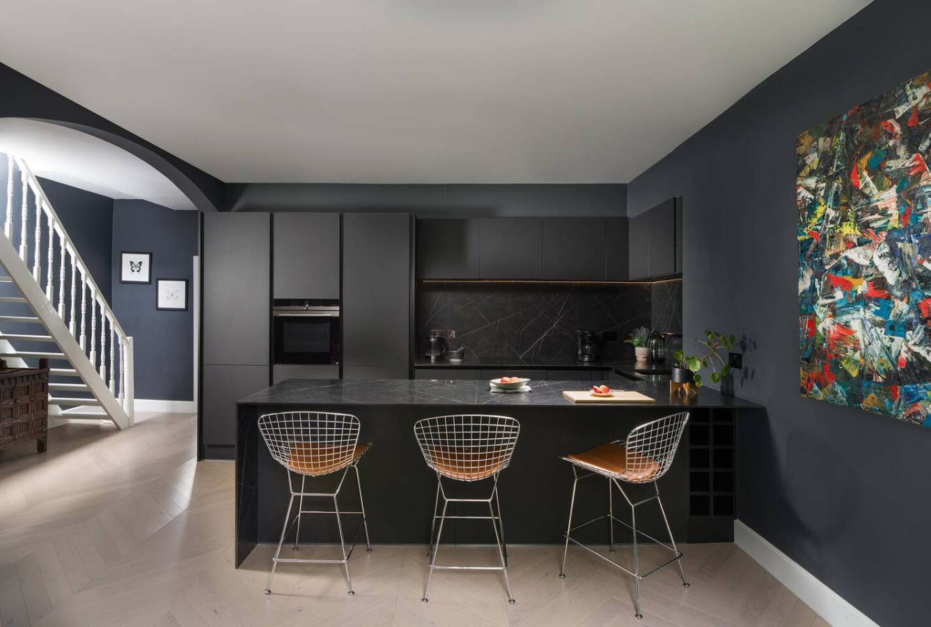 Black Ink in 56 Holland Road W14 8BB - Property image 7 - VivreStays