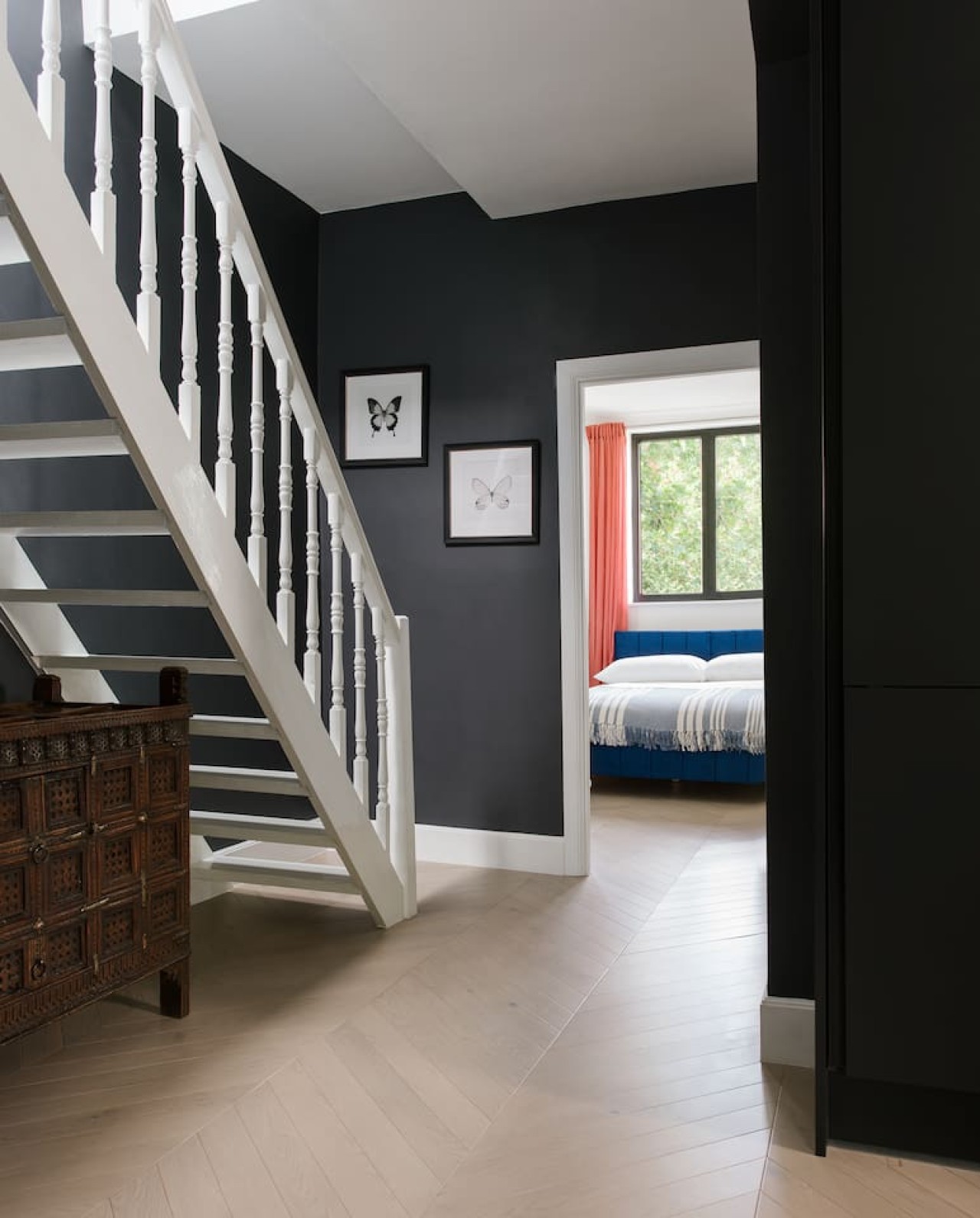Black Ink in 56 Holland Road W14 8BB - Property image 8 - VivreStays