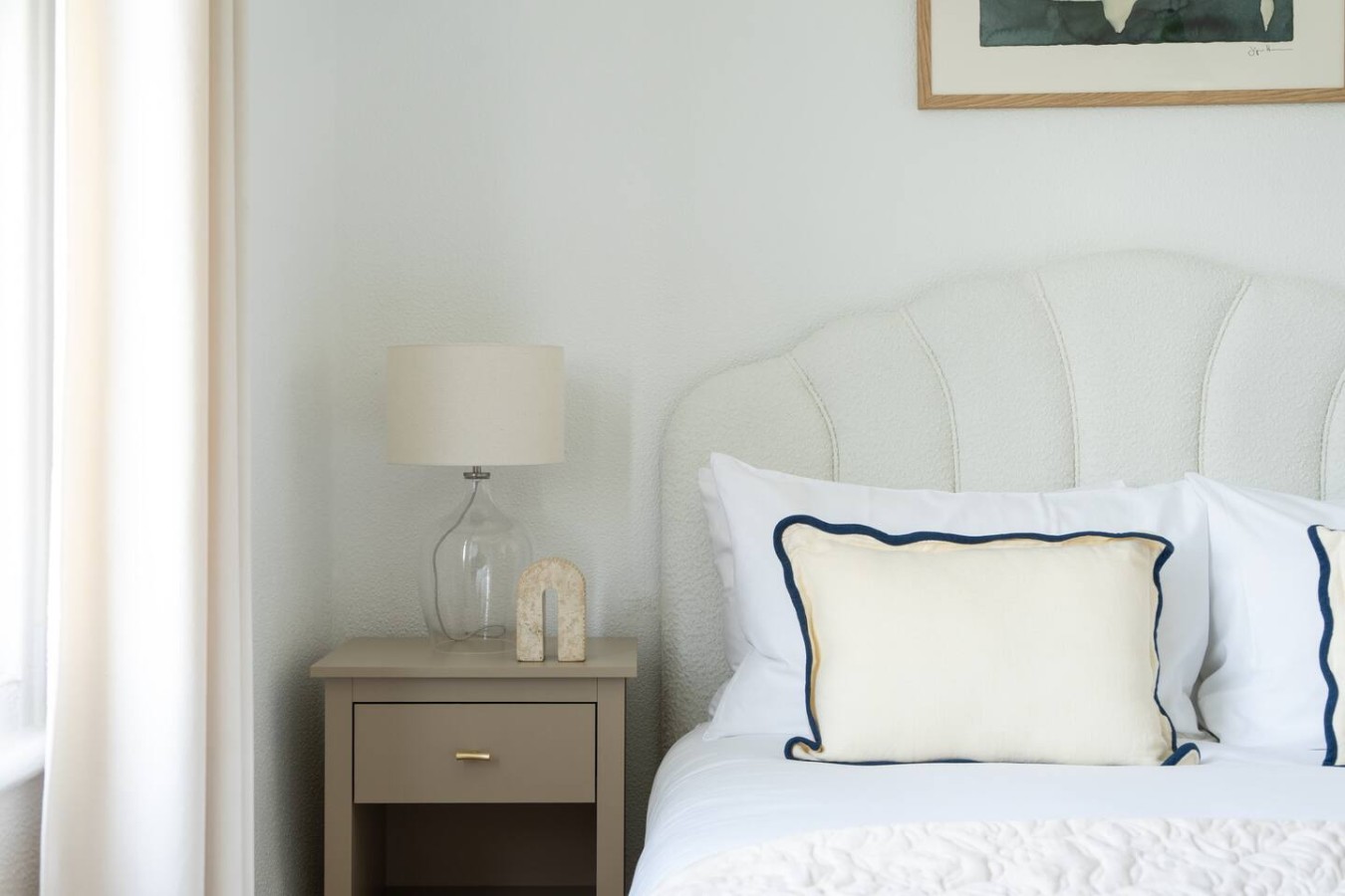 Stylish Two-Bed Apt in Brook Green, West London in 58 Sterndale Road Top floor flat W14 0HU - Property image 25 - VivreStays