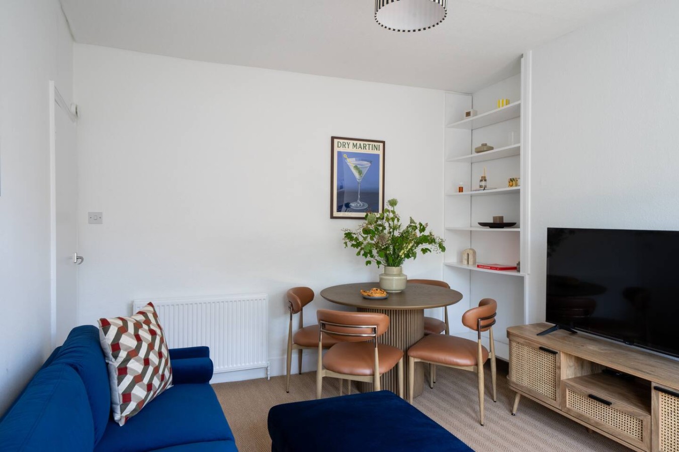 Stylish Two-Bed Apt in Brook Green, West London in 58 Sterndale Road Top floor flat W14 0HU - Property image 15 - VivreStays
