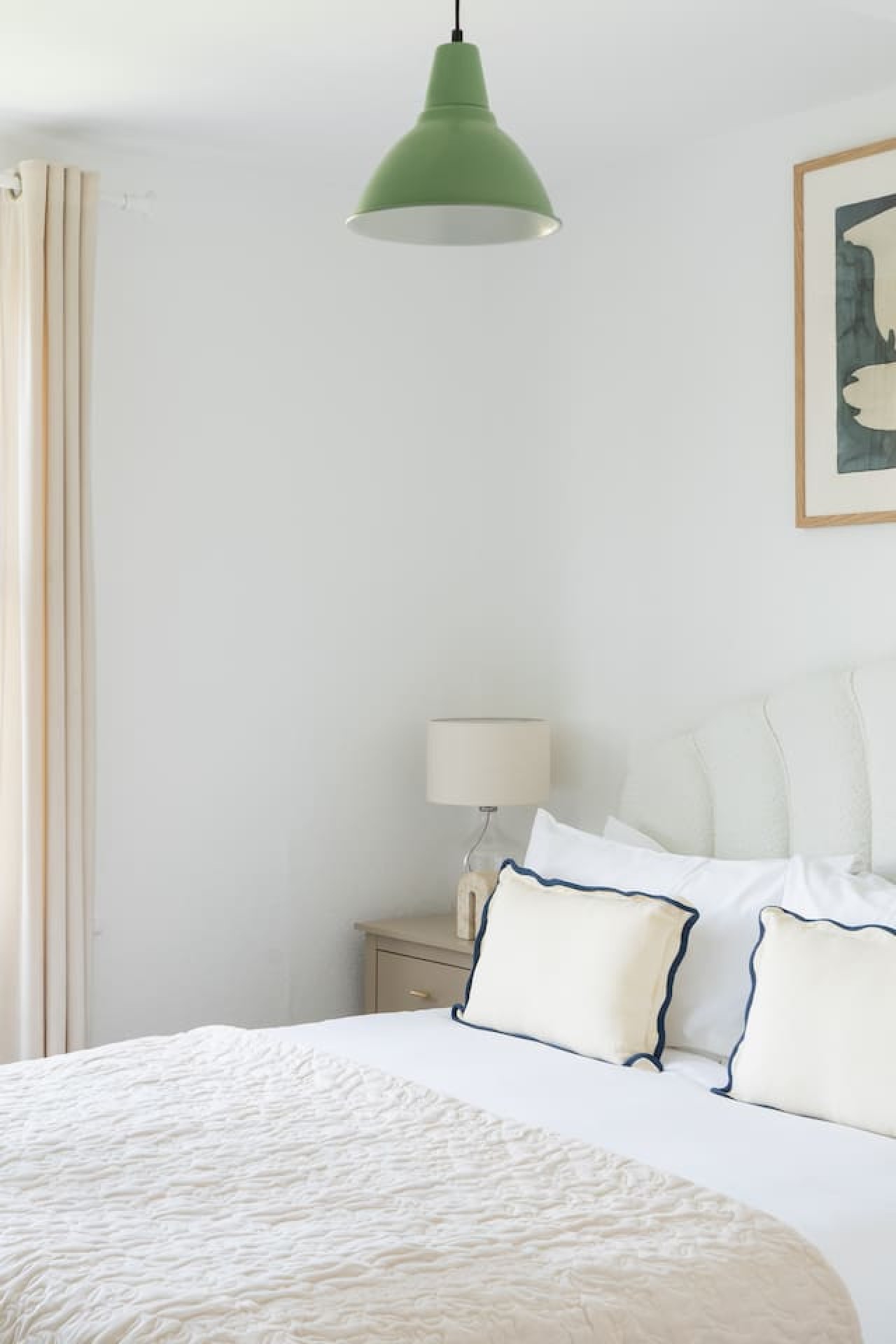 Stylish Two-Bed Apt in Brook Green, West London in 58 Sterndale Road Top floor flat W14 0HU - Property image 27 - VivreStays
