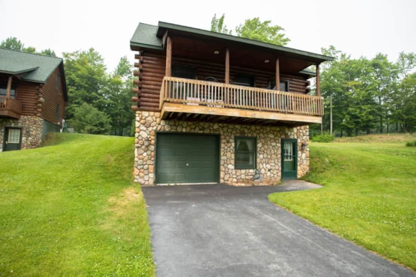 Cabin 2418 - Grand Log Cabin within Private Resort