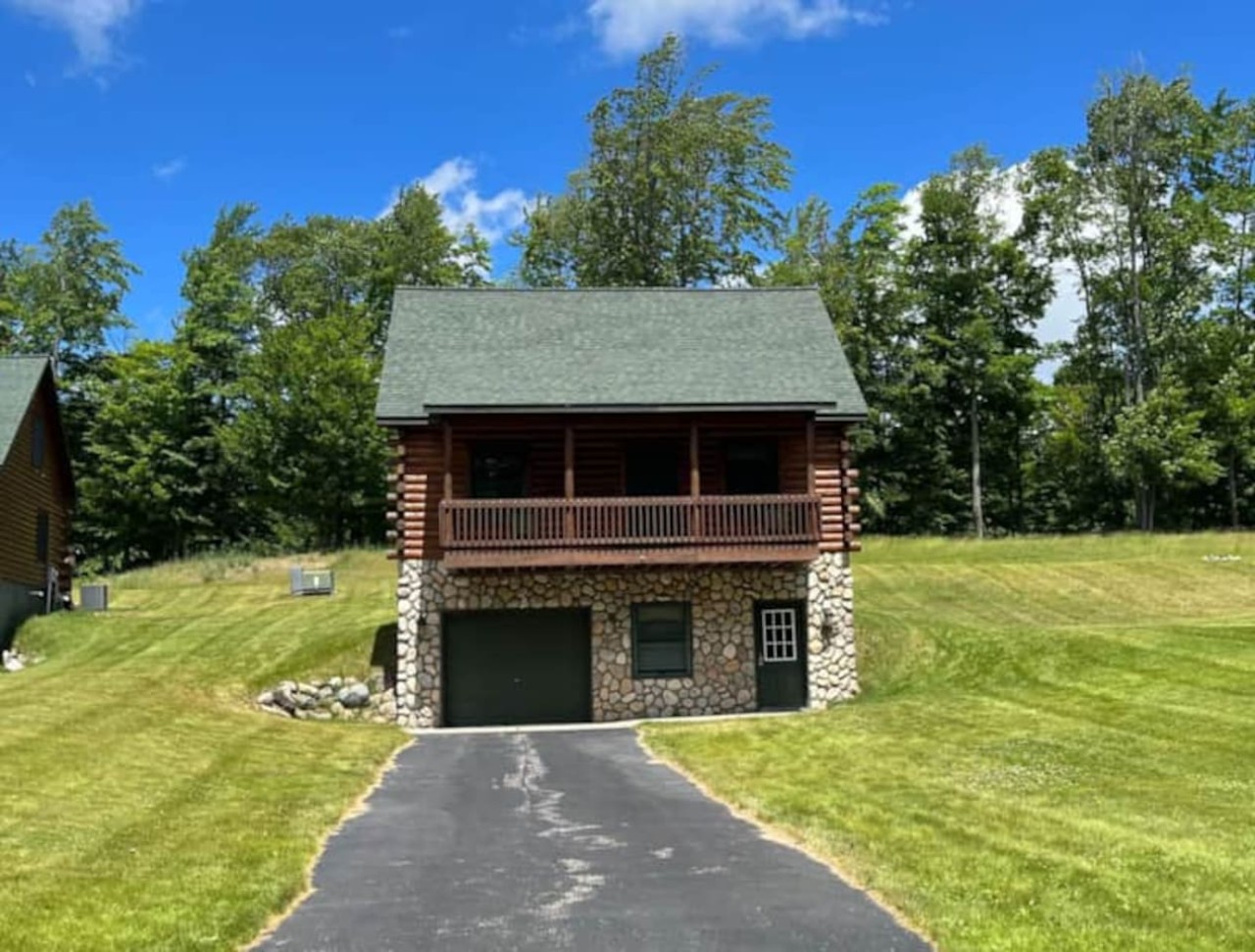 Cabin 2340 - Comfortable Log Cabin within Private Resort