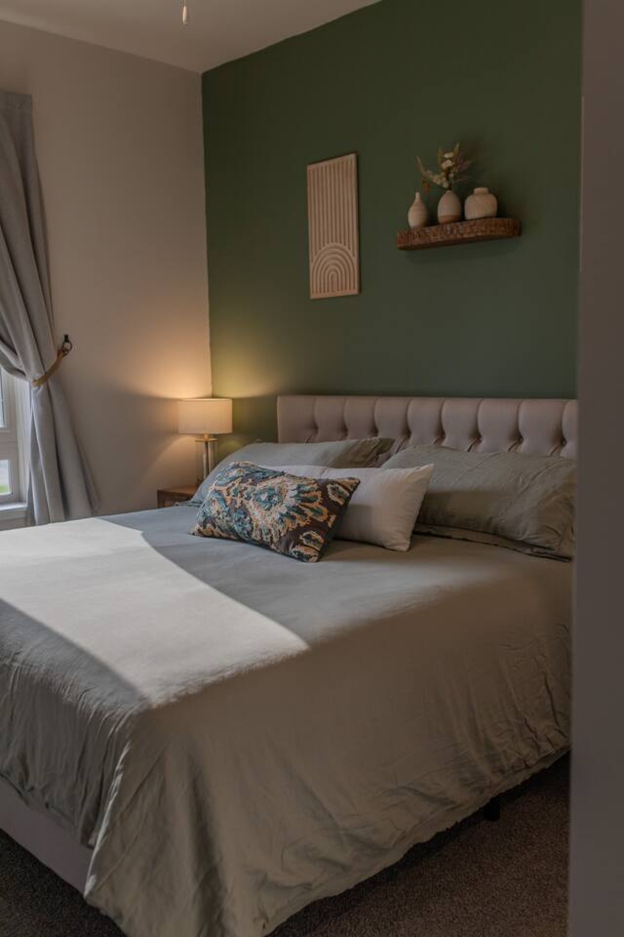 Sipped Away: King Beds, Walk in Closets