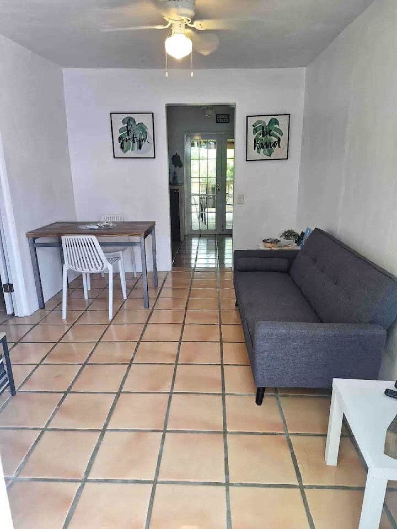 La Iguana Morada: A/C, WiFi, BioBay, walk to Ferry - Photo 4